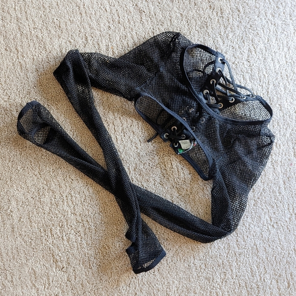 Lip Service Fishnet Bolero Shrug - Picture 9 of 9